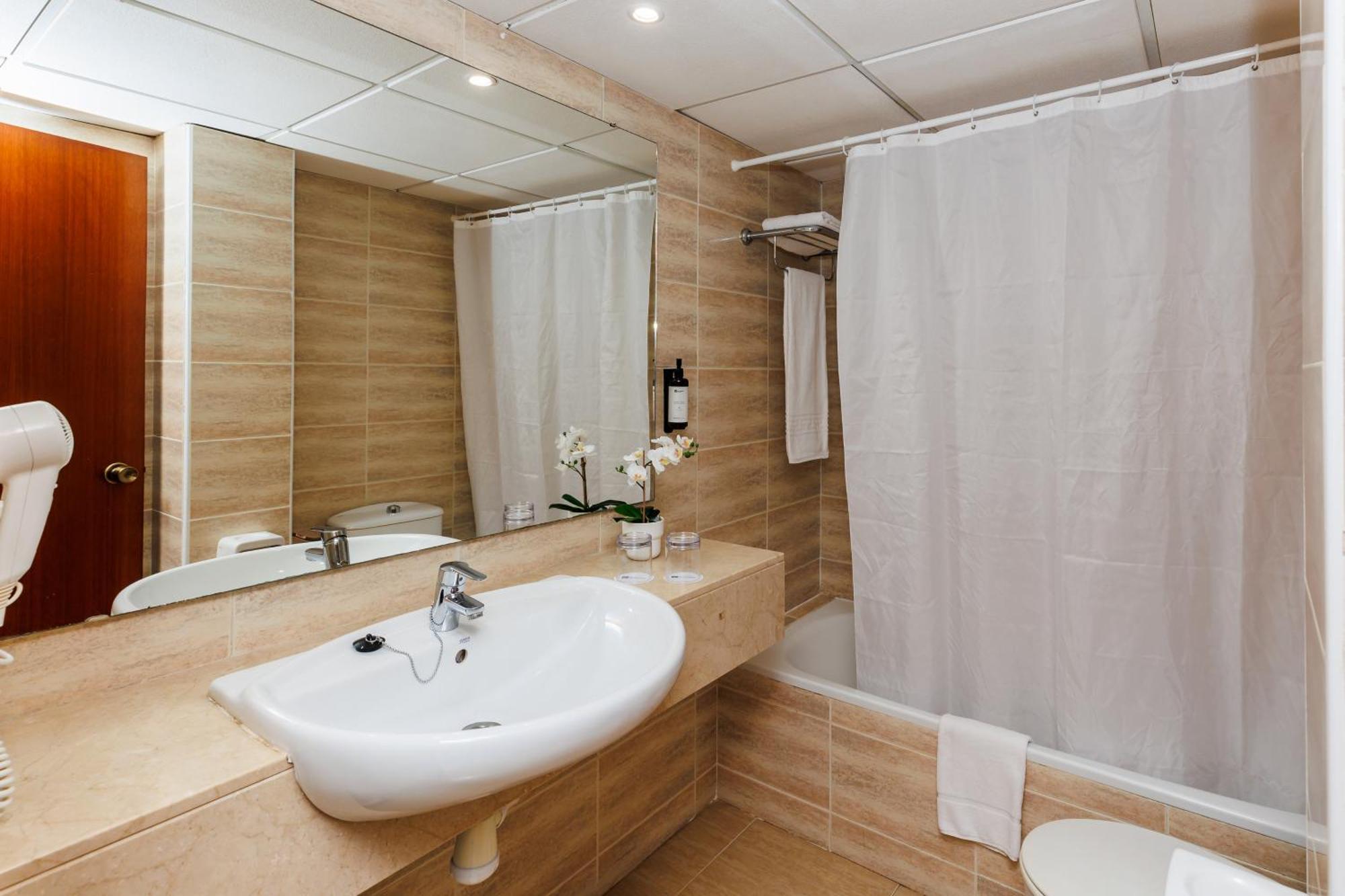 Bellevue Belsana Hotel Пуерто Колом Екстериор снимка