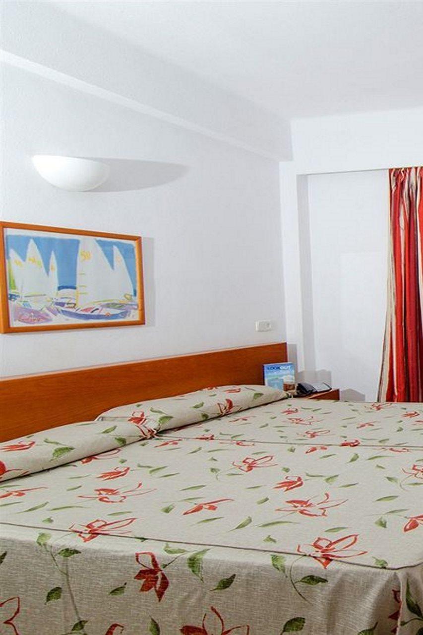 Bellevue Belsana Hotel Пуерто Колом Екстериор снимка