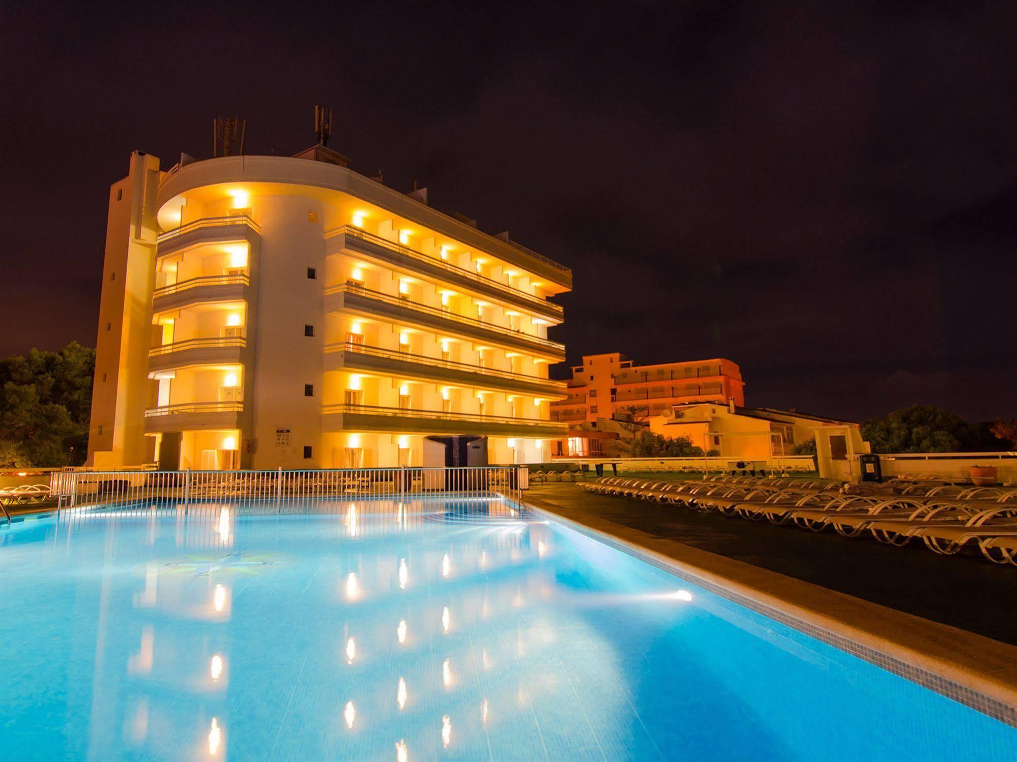 Bellevue Belsana Hotel Пуерто Колом Екстериор снимка