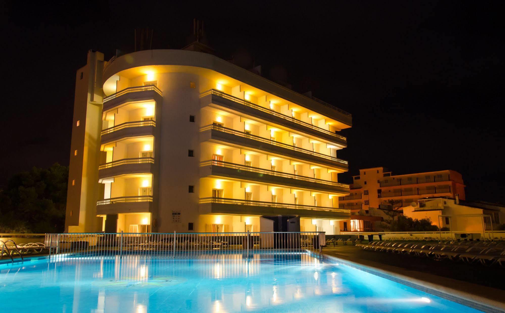 Bellevue Belsana Hotel Пуерто Колом Екстериор снимка